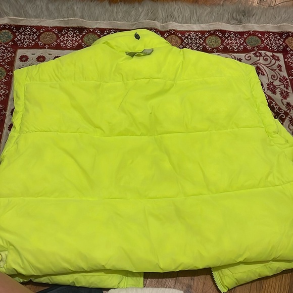 Free People -FP Movement- In A Bubble Puffer Vest - Picture 4 of 5